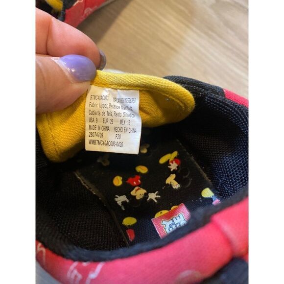 Mickey Mouse, kids black/red slip on shoes size 9 - Picture 5 of 5